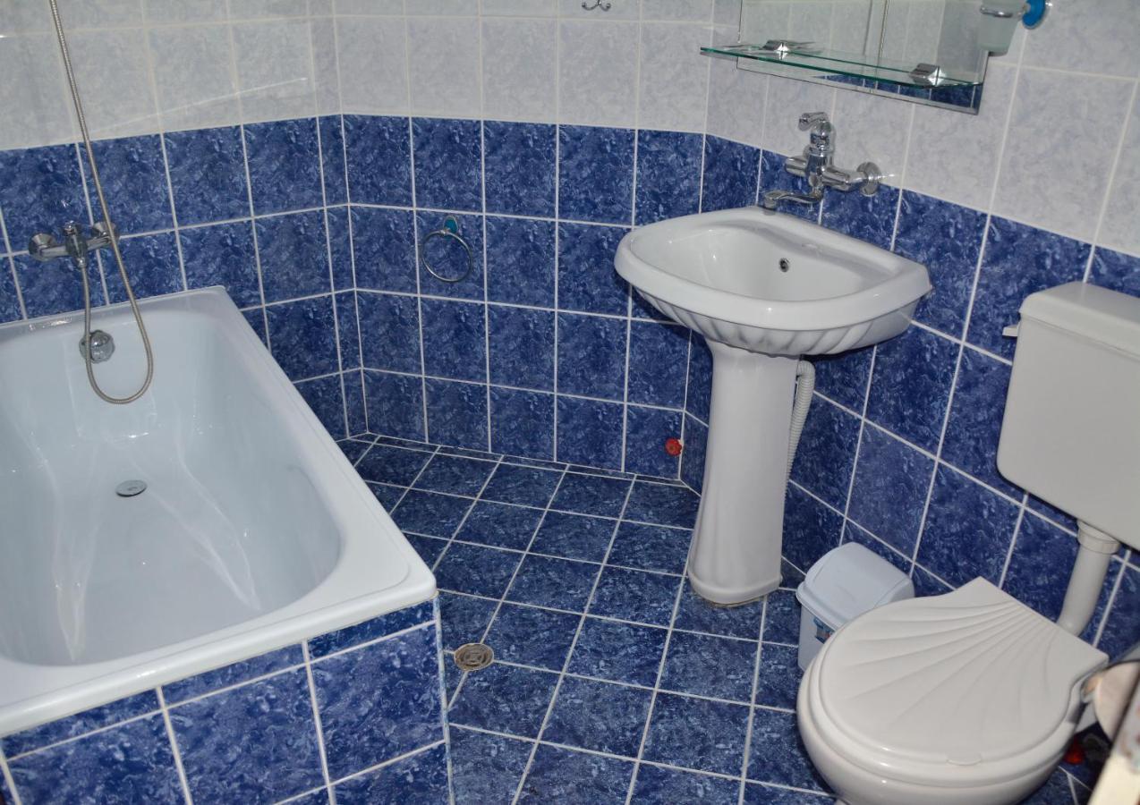 קברנה Hotel Wesso חדר תמונה