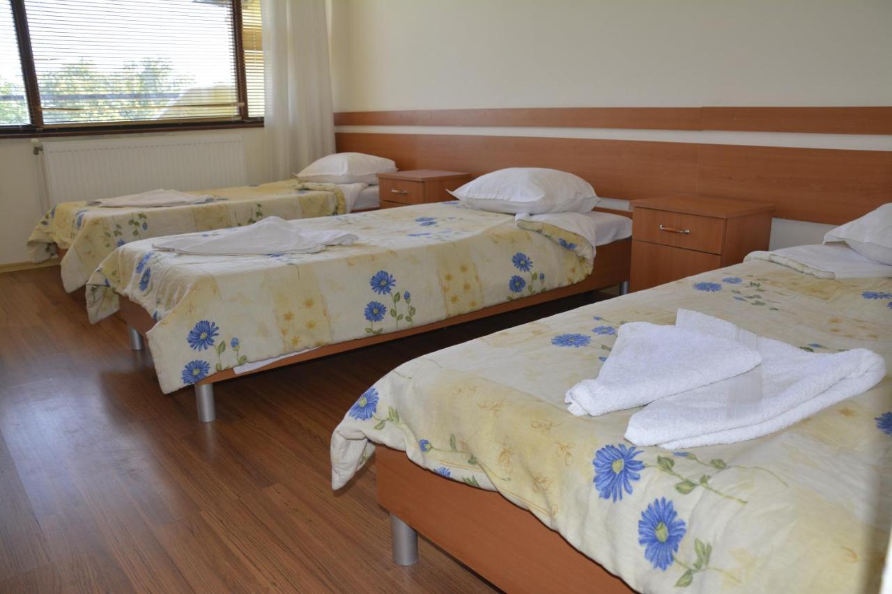 קברנה Hotel Wesso חדר תמונה