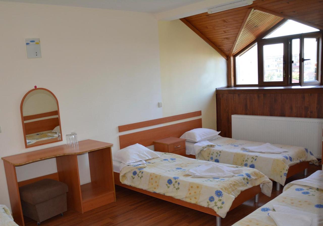 קברנה Hotel Wesso חדר תמונה